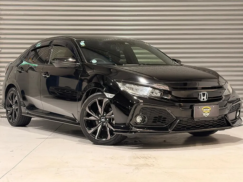 Black 2018 Honda Civic 1.5L | Push Start with Paddle Shift — photo 6