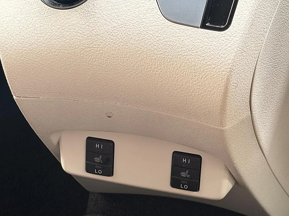 Red 2016 Toyota Sienta Hybrid | 7 Seater | Push Start | G grade — photo 20