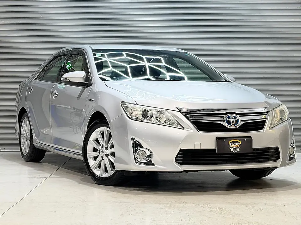 SILVER 2012 Toyota Camry Hybrid G Package for sale at Motor Traders, Wiri