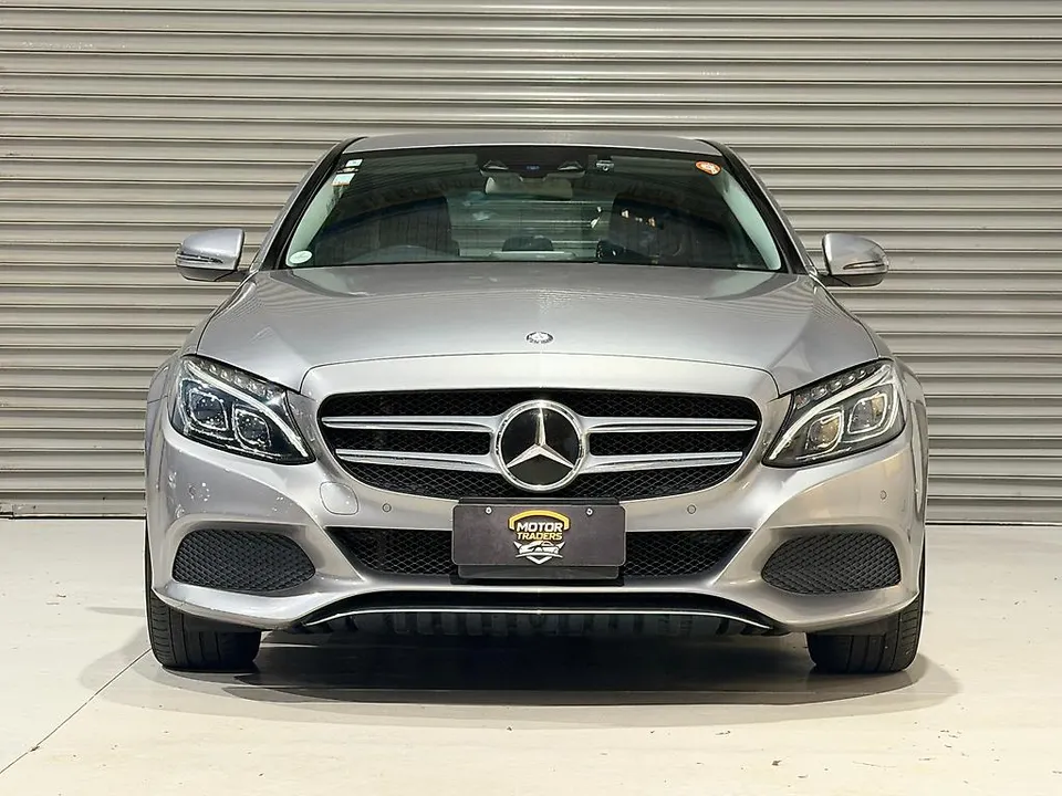 Silver 2016 Mercedes-benz C 220d C220D | Avantgarde | Diesel — photo 2