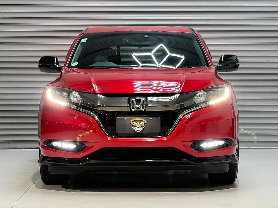 2017 Honda Vezel Hybrid RS Honda Sensing | Apple CarPlay — photo 2