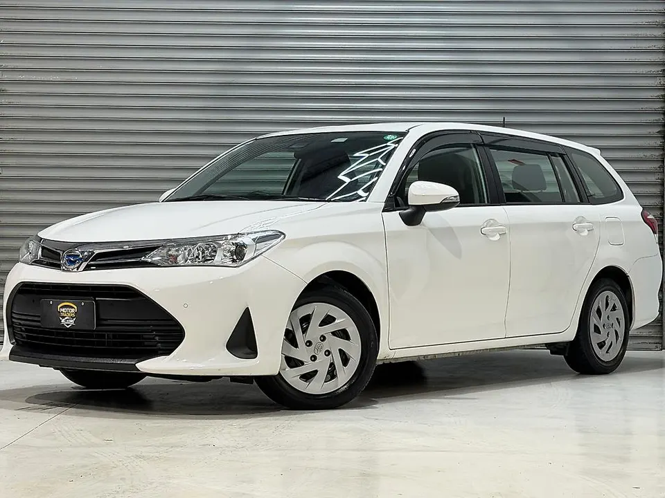 White 2020 Toyota Corolla Fielder Hybrid Ex **AUCTION GRADE 4.5** for sale at Motor Traders, Wiri